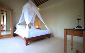 Tanggal Merah Guest House