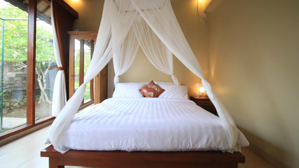 Tanggal Merah Guest House Ubud Exterior foto